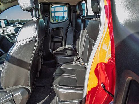 Used 2023 Ford Ranger Lariat w/ Technology Package image 16