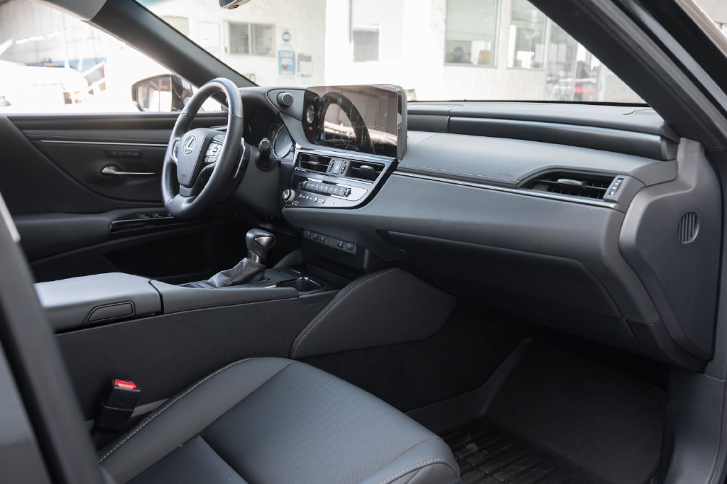 Used 2025 Lexus ES 350 w/ Premium Package FWD image 41