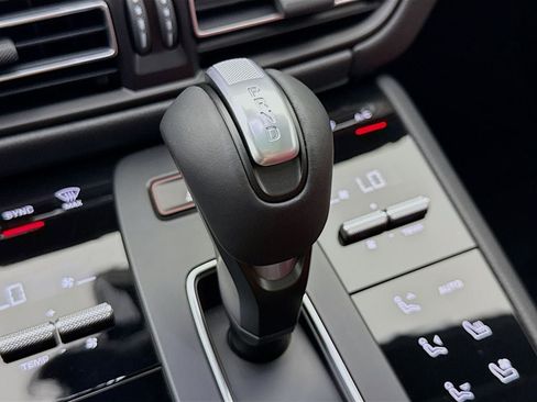 New 2026 Porsche Macan AWD/4WD image 22