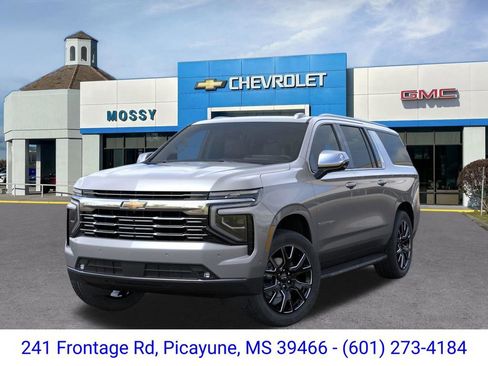 New 2026 Chevrolet Suburban Premier image 6