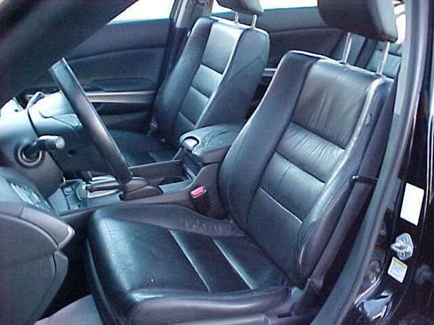 Used 2010 Honda Accord EX-L image 17