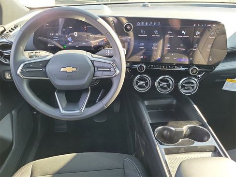 New 2026 Chevrolet Blazer EV LT image 4