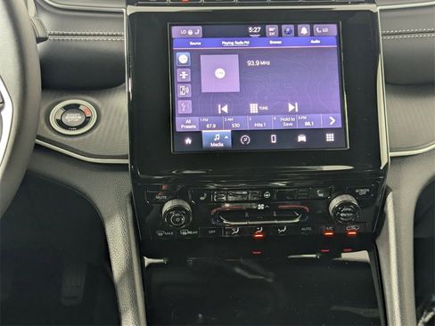 New 2025 Jeep Grand Cherokee Altitude image 20