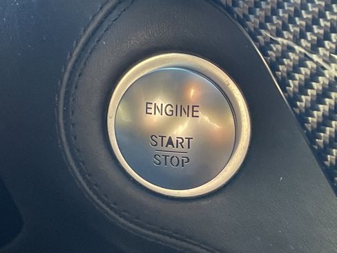 Used 2019 Mercedes-Benz GLE 63 AMG 4MATIC image 30