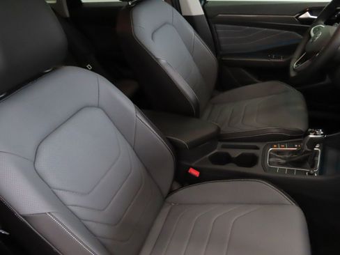 New 2025 Volkswagen Jetta SEL FWD image 23
