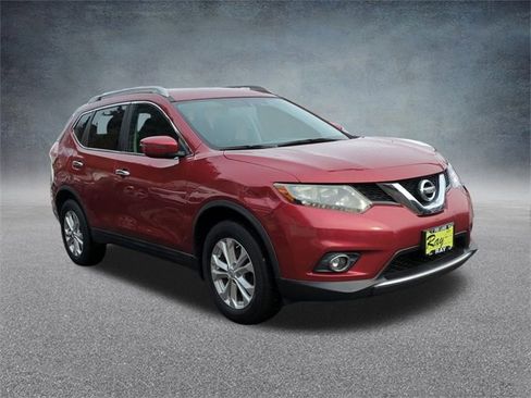 Used 2016 Nissan Rogue SV image 3