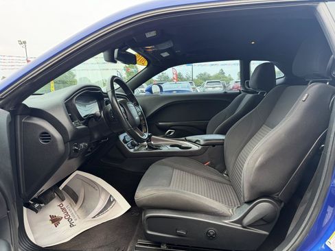 Used 2019 Dodge Challenger SXT w/ Blacktop Package RWD image 13