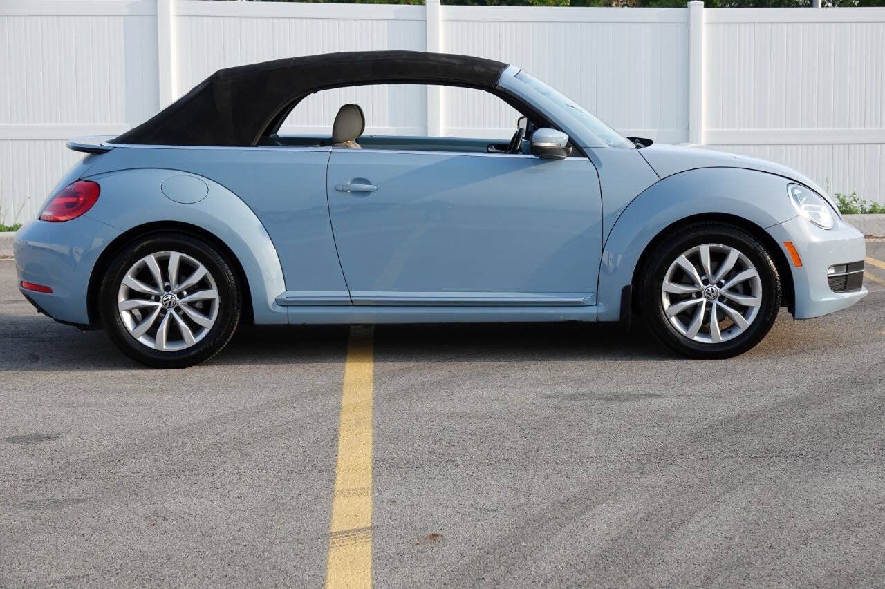 Used 2014 Volkswagen Beetle TDI FWD image 24
