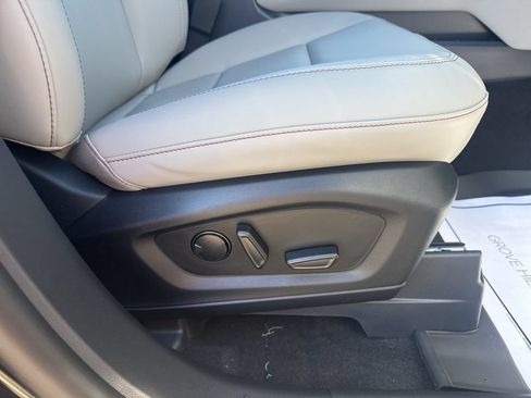 New 2026 Ford Explorer Active w/ Active Comfort Package RWD image 27