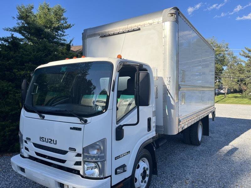 Used 2019 Isuzu NPR RWD image 2