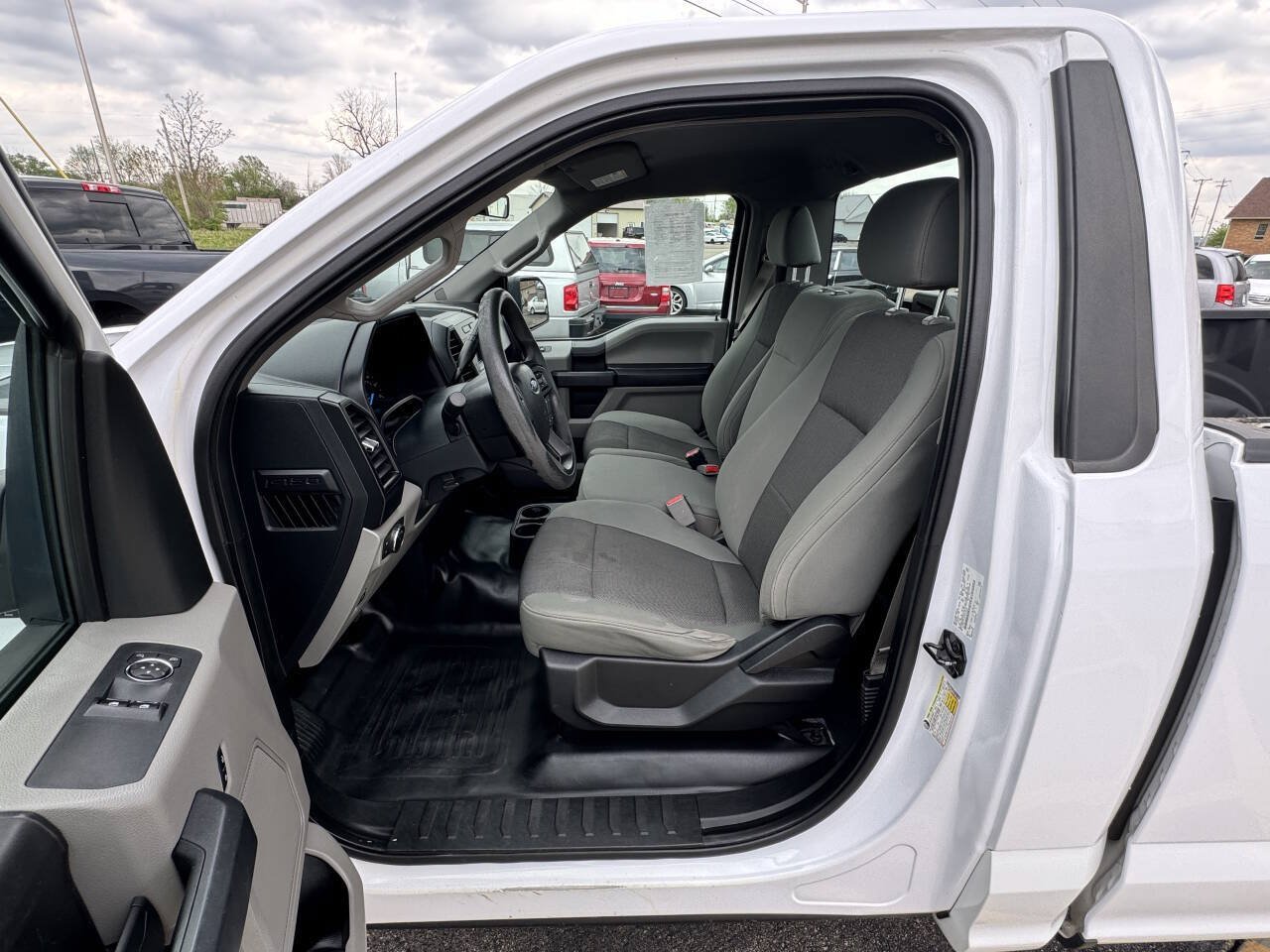 Used 2016 Ford F150 XL w/ Equipment Group 101A Mid RWD image 17