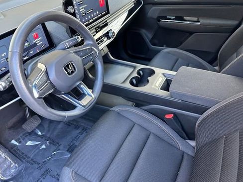 Used 2024 Honda Prologue EX image 10