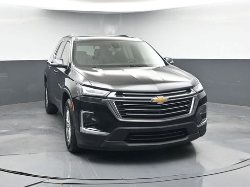 Used 2022 Chevrolet Traverse LT image 6