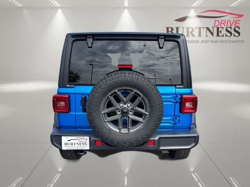 Used 2024 Jeep Wrangler Unlimited Sport AWD/4WD image 7