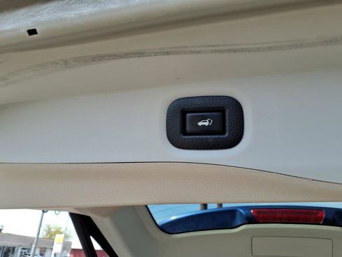 Used 2017 Nissan Rogue SL w/ SL Premium Package AWD/4WD image 19