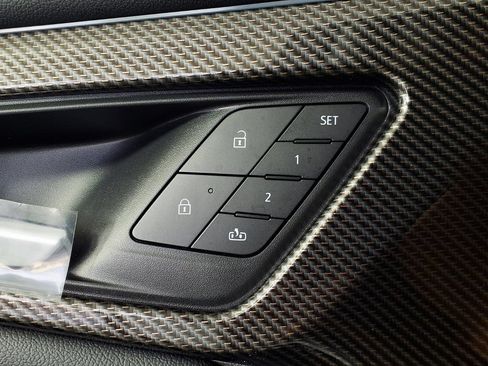 New 2026 Chevrolet Traverse High Country FWD image 17