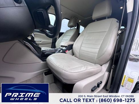 Used 2014 Ford Escape Titanium w/ Equipment Group 401A AWD/4WD image 10