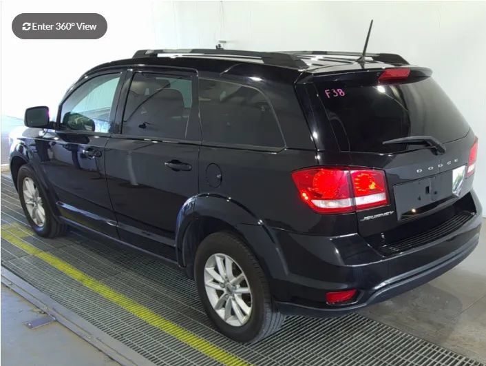 Used 2019 Dodge Journey SE FWD image 3