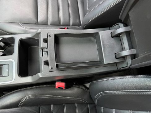 Certified 2018 Ford Escape Titanium AWD/4WD image 19