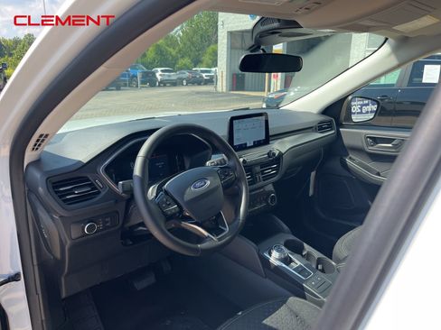 New 2025 Ford Escape Active w/ Cold Weather Package image 31