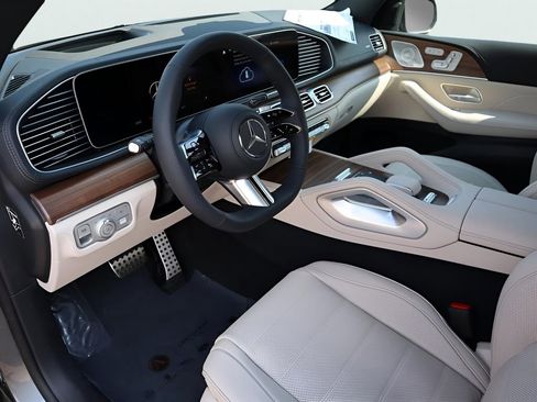 New 2026 Mercedes-Benz GLS 450 4MATIC image 33
