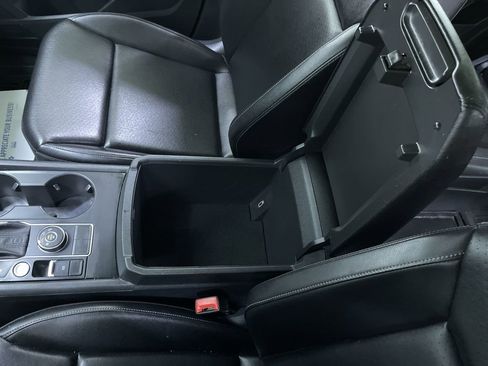 Used 2018 Volkswagen Atlas SE image 26