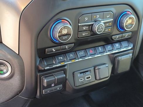 Used 2019 Chevrolet Silverado 1500 LT w/ All-Star Edition image 30