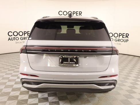 New 2026 Lincoln Nautilus Reserve AWD/4WD image 24