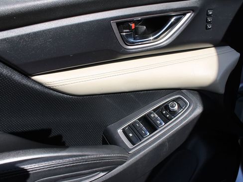 Used 2021 Subaru Ascent Limited w/ Technology Package image 10