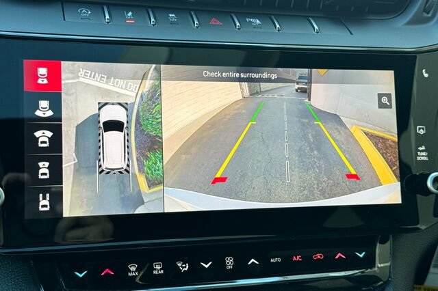 New 2026 Jeep Grand Cherokee Limited AWD/4WD image 17