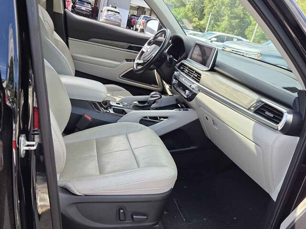 Used 2021 Kia Telluride EX w/ EX Premium Package FWD image 18