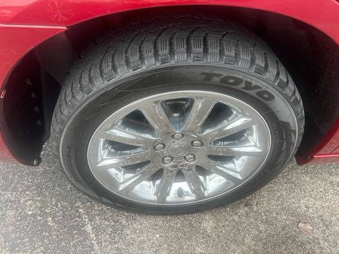 Used 2014 Chrysler 300 C RWD image 25