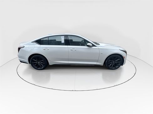 Used 2025 Cadillac CT5 Sport image 9