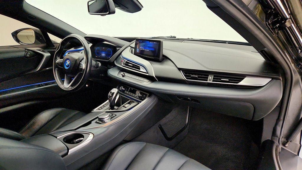 Used 2015 BMW i8 AWD/4WD image 27