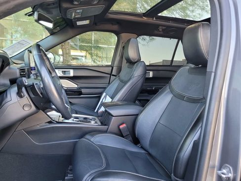 Used 2022 Ford Explorer ST w/ Equipment Group 401A AWD/4WD image 12
