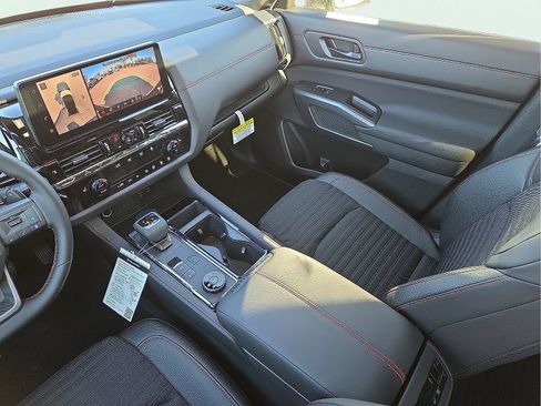 New 2026 Nissan Pathfinder Rock Creek AWD/4WD image 12