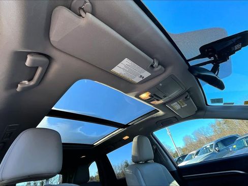 Used 2015 Toyota Highlander Limited Platinum image 14