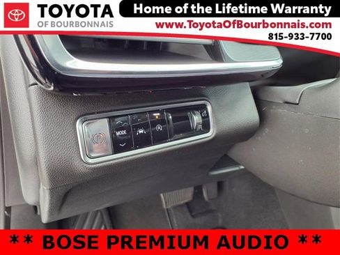 Used 2024 Buick Envision Preferred image 12