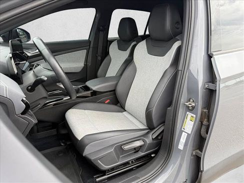 Used 2023 Volkswagen ID.4 Pro RWD image 11