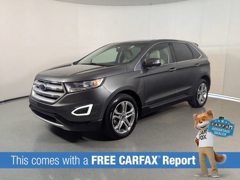 Used 2018 Ford Edge Titanium FWD image 3