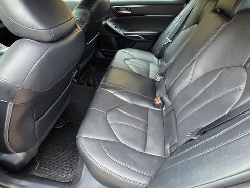 Used 2022 Toyota Avalon XLE FWD image 8