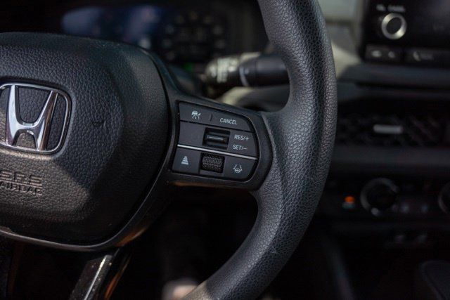 Used 2023 Honda Accord EX image 17