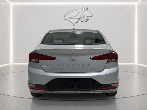 Used 2020 Hyundai Elantra SEL FWD image 4