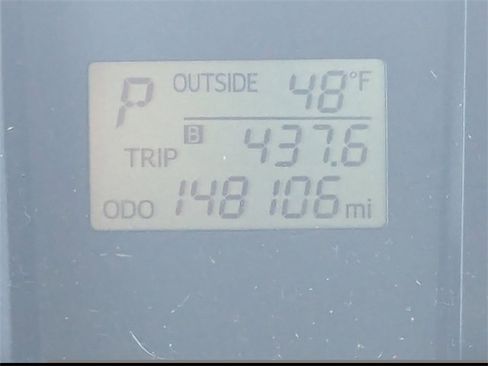 Used 2016 Toyota Tacoma SR image 27