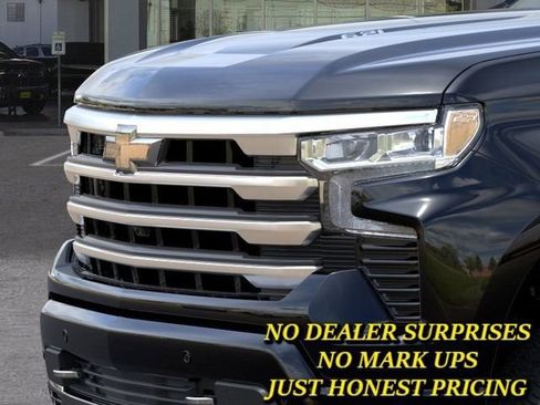 New 2026 Chevrolet Silverado 1500 High Country AWD/4WD image 13