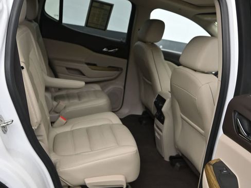 Used 2019 GMC Acadia Denali w/ Technology Package AWD/4WD image 13