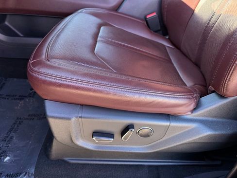 Used 2024 Ford Expedition Max Limited image 32