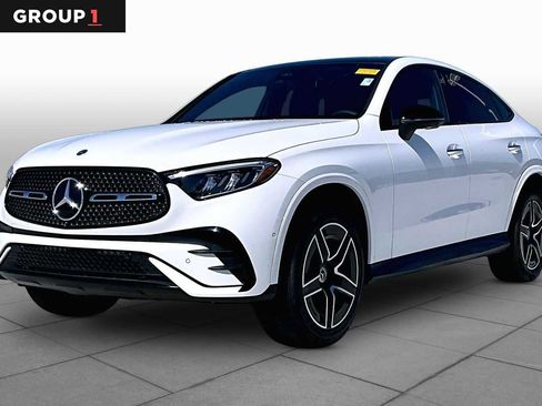 Used 2024 Mercedes-Benz GLC 300 4MATIC image 1