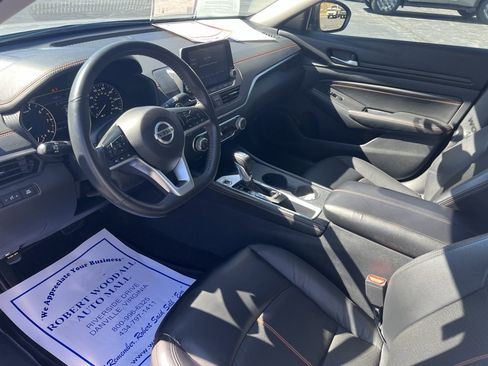 Used 2022 Nissan Altima 2.5 SR image 17