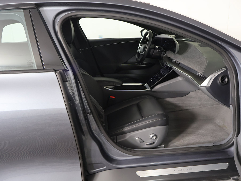 Used 2023 Lucid Air Pure AWD/4WD image 29